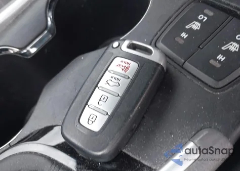 2011 Hyundai Sonata Hybrid z USA, uszkodzony, nr VIN KMHEC4A44BA016605